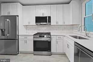 1320 Dellwood Ave, Baltimore, MD 21211 - Photo 10
