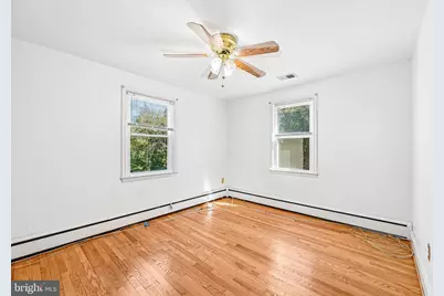 6215 Everall Avenue, Baltimore, MD 21206 - Photo 34