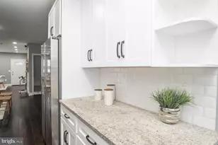 3715 Colborne Rd, Baltimore, MD 21229 - Photo 6