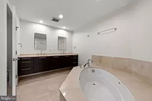801 Key Hwy, Baltimore, MD 21230 - Photo 24