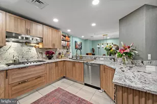 801 Key Hwy, Baltimore, MD 21230 - Photo 14