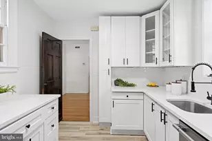 718 E Lake Ave, Baltimore, MD 21212 - Photo 16