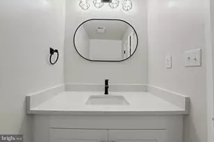 742 N Grantley St, Baltimore, MD 21229 - Photo 10
