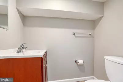 205 S Castle Street, Baltimore, MD 21231 - Photo 42