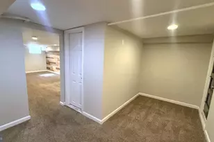 3806 Colborne Rd, Baltimore, MD 21229 - Photo 12