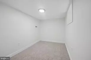 406 N Rock Glen Rd, Baltimore, MD 21229 - Photo 52