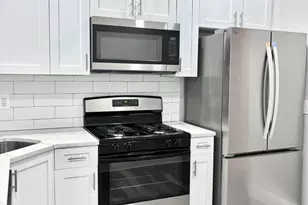 850 W 35th St, Baltimore, MD 21211 - Photo 10