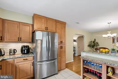 418 N Chapel Gate Lane, Baltimore, MD 21229 - Photo 12