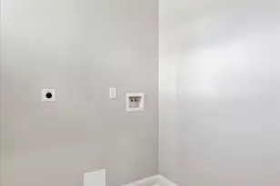26 N Rosedale St, Baltimore, MD 21229 - Photo 14