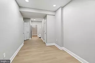 26 N Rosedale St, Baltimore, MD 21229 - Photo 18