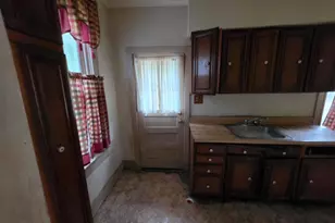 6011 Cedonia Ave, Baltimore, MD 21206 - Photo 8