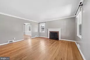 2017 Northbourne Rd, Baltimore, MD 21239 - Photo 6