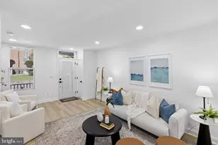 1023 W 37th St, Baltimore, MD 21211 - Photo 6