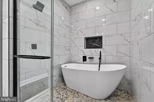 1656 E 25th St, Baltimore, MD 21213 - Photo 18