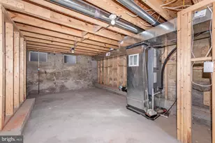 1011 N Mount St, Baltimore, MD 21217 - Photo 18