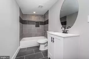 1011 N Mount St, Baltimore, MD 21217 - Photo 16