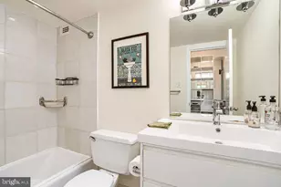 1 E University Pkwy, Baltimore, MD 21218 - Photo 16