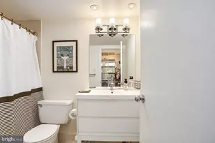 1 E University Pkwy, Baltimore, MD 21218 - Photo 14