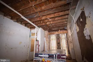 2804 Auchentoroly Terrace, Baltimore, MD 21217 - Photo 4