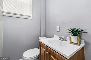 2002 N Smallwood St, Baltimore, MD 21216 - Photo 24
