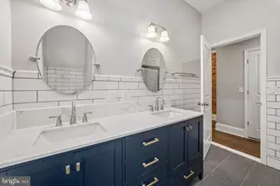 2846 N Calvert St, Baltimore, MD 21218 - Photo 8