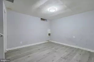 2711 Ellicott Dr, Baltimore, MD 21216 - Photo 18