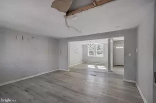 2711 Ellicott Dr, Baltimore, MD 21216 - Photo 2
