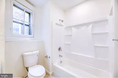 517 E 38th Street, Baltimore, MD 21218 - Photo 18