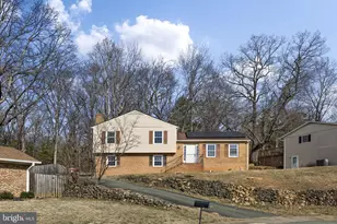 1703 Vermira Pl, Charlottesville, VA 22901 - Photo 2