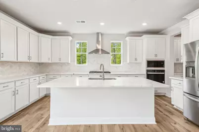 39 Avonwoods Drive, Staunton, VA 24401 - Photo 2