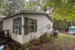 190 Bolling Hill Ln, Madison Heights, VA 24572 - Photo 2