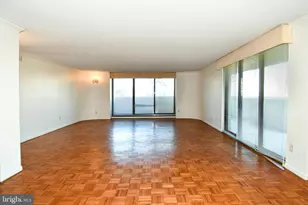 1101 Arlington Ridge Rd, Arlington, VA 22202 - Photo 10