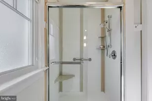 305 N Kenmore St, Arlington, VA 22201 - Photo 22