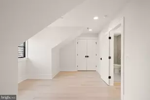 802 N Edgewood St, Arlington, VA 22201 - Photo 52