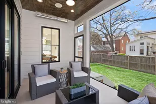 802 N Edgewood St, Arlington, VA 22201 - Photo 22