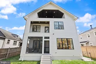802 N Edgewood St, Arlington, VA 22201 - Photo 64