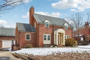 2719 N Lexington St, Arlington, VA 22207 - Photo 2