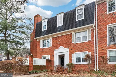 4619 28th Road S #B, Arlington, VA 22206 - Photo 2