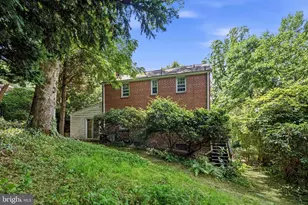 2407 N Vermont St, Arlington, VA 22207 - Photo 16