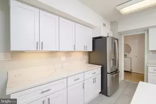 1016 S Wayne Street S, Arlington, VA 22204 - Photo 16