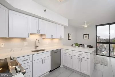 1016 S Wayne Street S #604, Arlington, VA 22204 - Photo 18