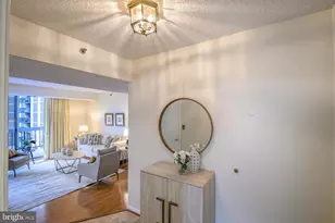 1016 S Wayne Street S, Arlington, VA 22204 - Photo 2