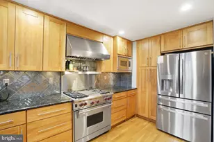 2047 N Abingdon St, Arlington, VA 22207 - Photo 6