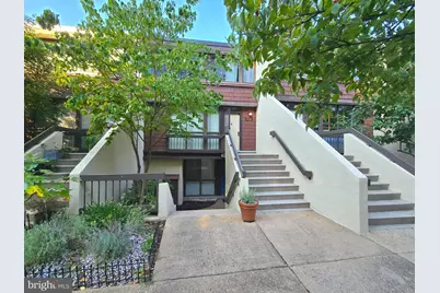 2118 S Quincy Street, Arlington, VA 22204 - Photo 2