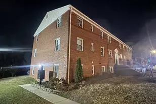 129 S Courthouse Rd, Arlington, VA 22204 - Photo 1