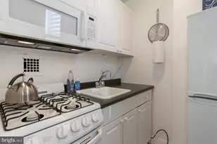 1121 Arlington Blvd, Arlington, VA 22209 - Photo 14