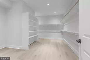 5613 34th St N, Arlington, VA 22207 - Photo 28