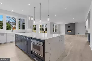 5613 34th St N, Arlington, VA 22207 - Photo 8