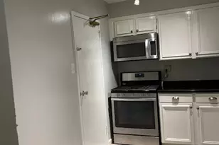 1300 Army Navy Dr, Arlington, VA 22202 - Photo 12