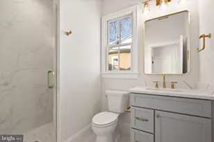 6613 31st St N, Arlington, VA 22213 - Photo 54